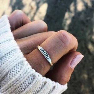 Ocean Dreams "mom" Ring